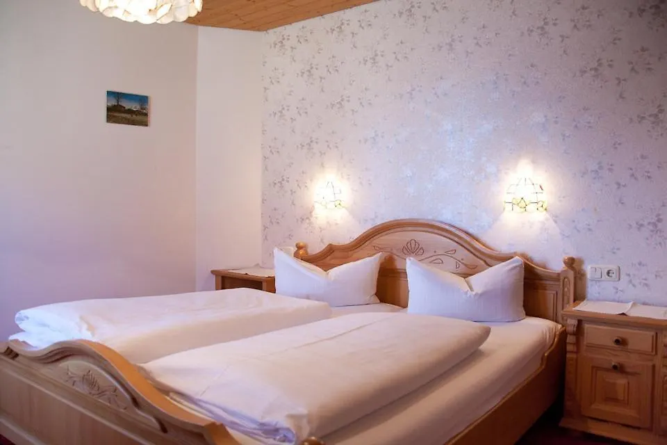 Gasthof - Hotel Zur Post Pocking Maison d'hôtes Pocking (Starnberg)
