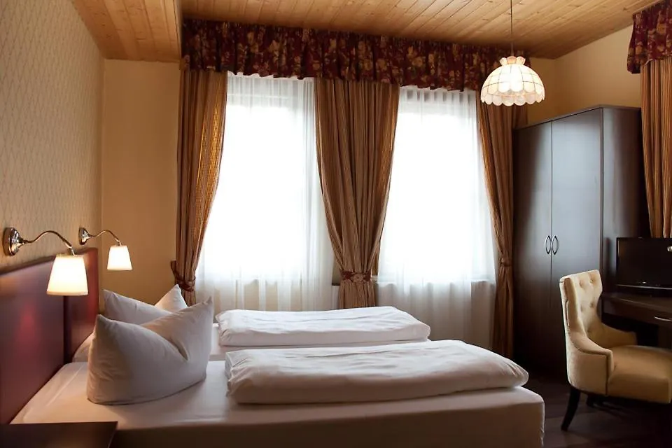 Guest house Gasthof - Hotel Zur Post Pocking